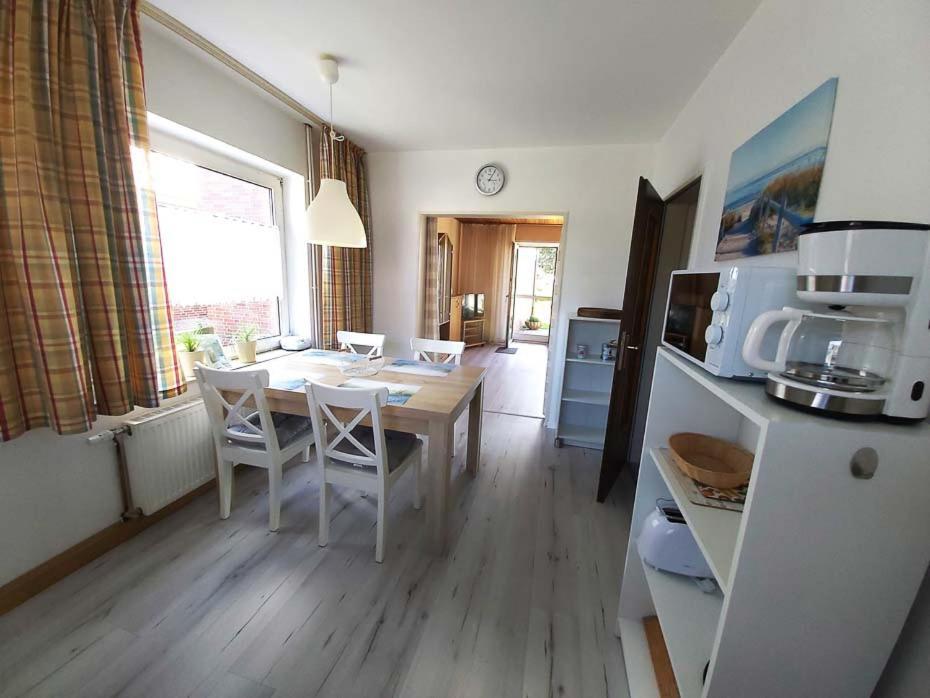 Haus Schwalbennest Apartment Бензерзил Екстериор снимка