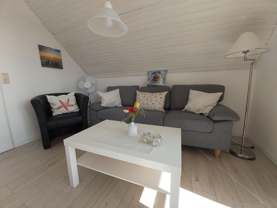 Haus Schwalbennest Apartment Бензерзил Екстериор снимка