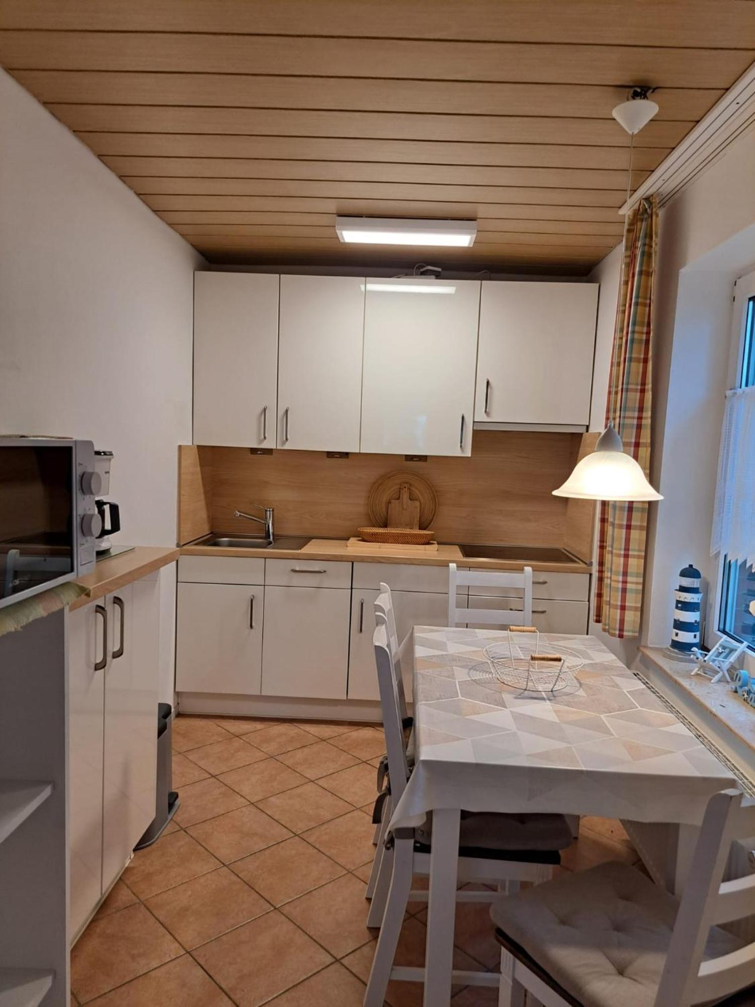 Haus Schwalbennest Apartment Бензерзил Екстериор снимка